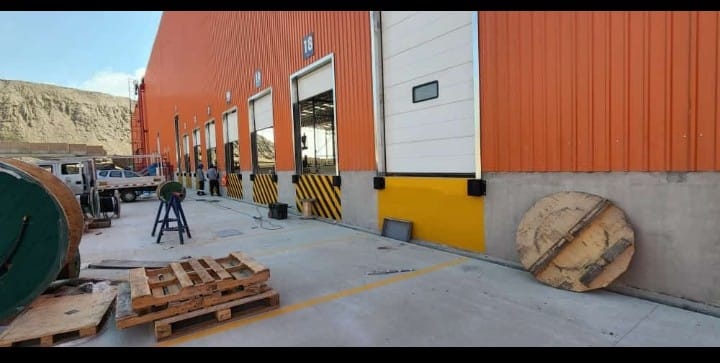 Portones para industrias almacenes